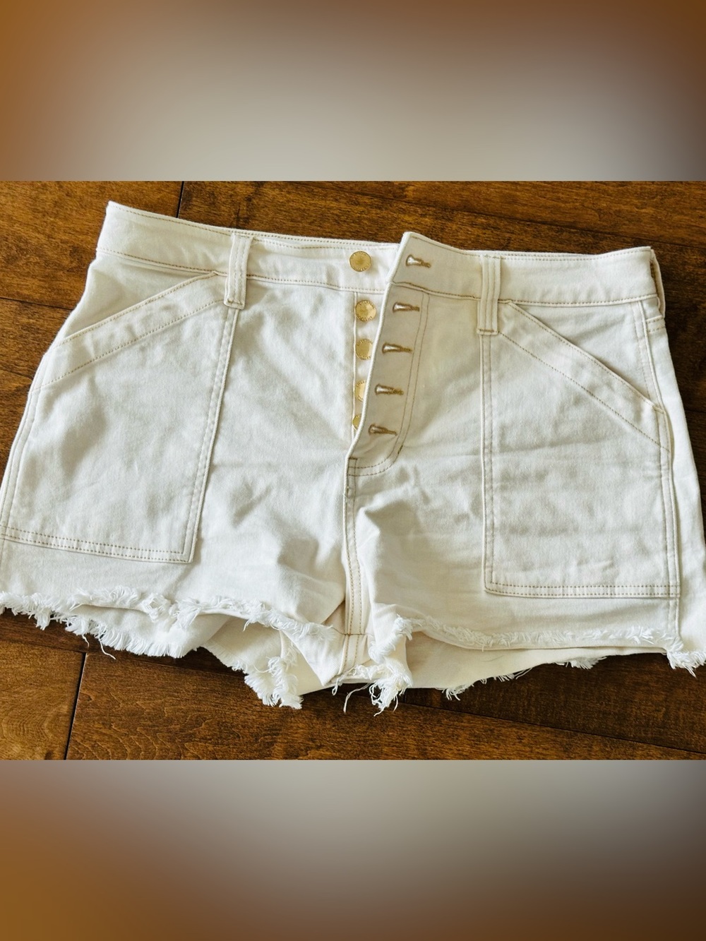 Liverpool Jeans Company White Button-Fly Frayed Hem Denim Shorts